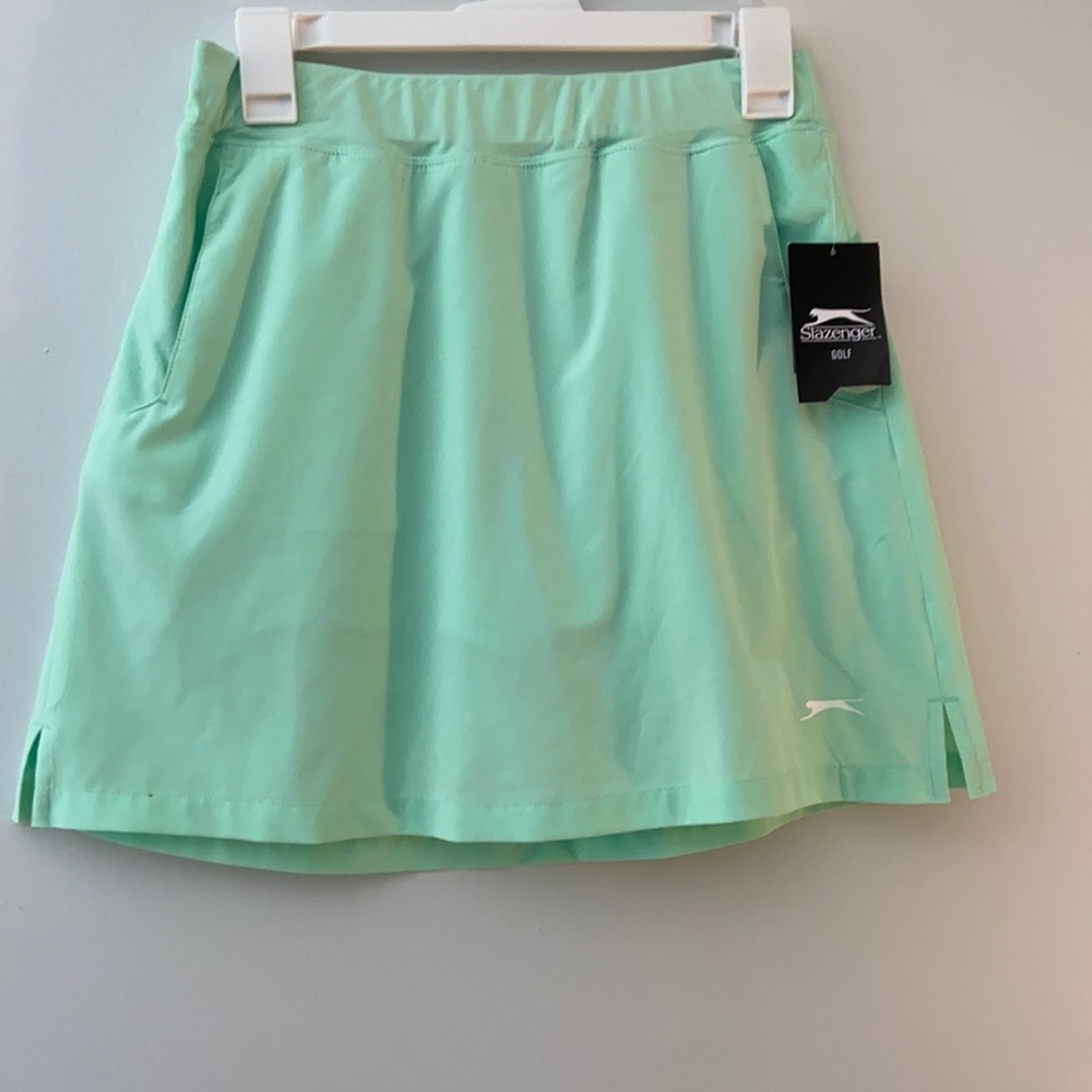 Slazenger golf skirt, size small. New with tags!